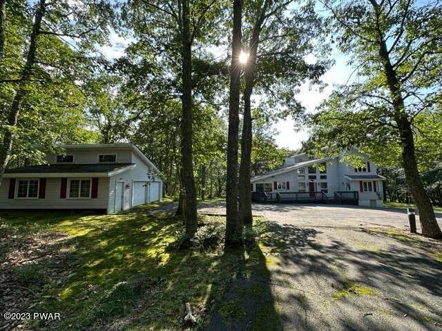 2. Single Family Homes for Sale at 804 Clydesdale Court Lords Valley, Pennsylvania 18428 United States