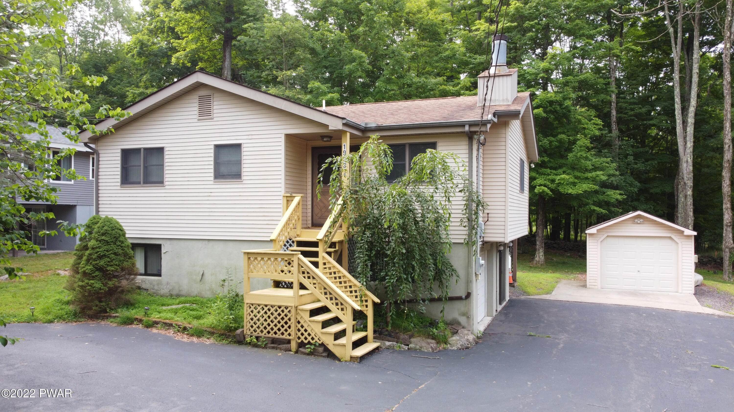 Property for Rent at 14 Grandview Drive Lake Ariel, Pennsylvania 18436 United States