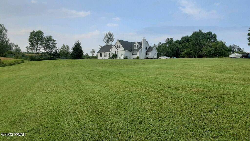 85. Single Family Homes for Sale at 229 Plank Road Beach Lake, Pennsylvania 18405 United States