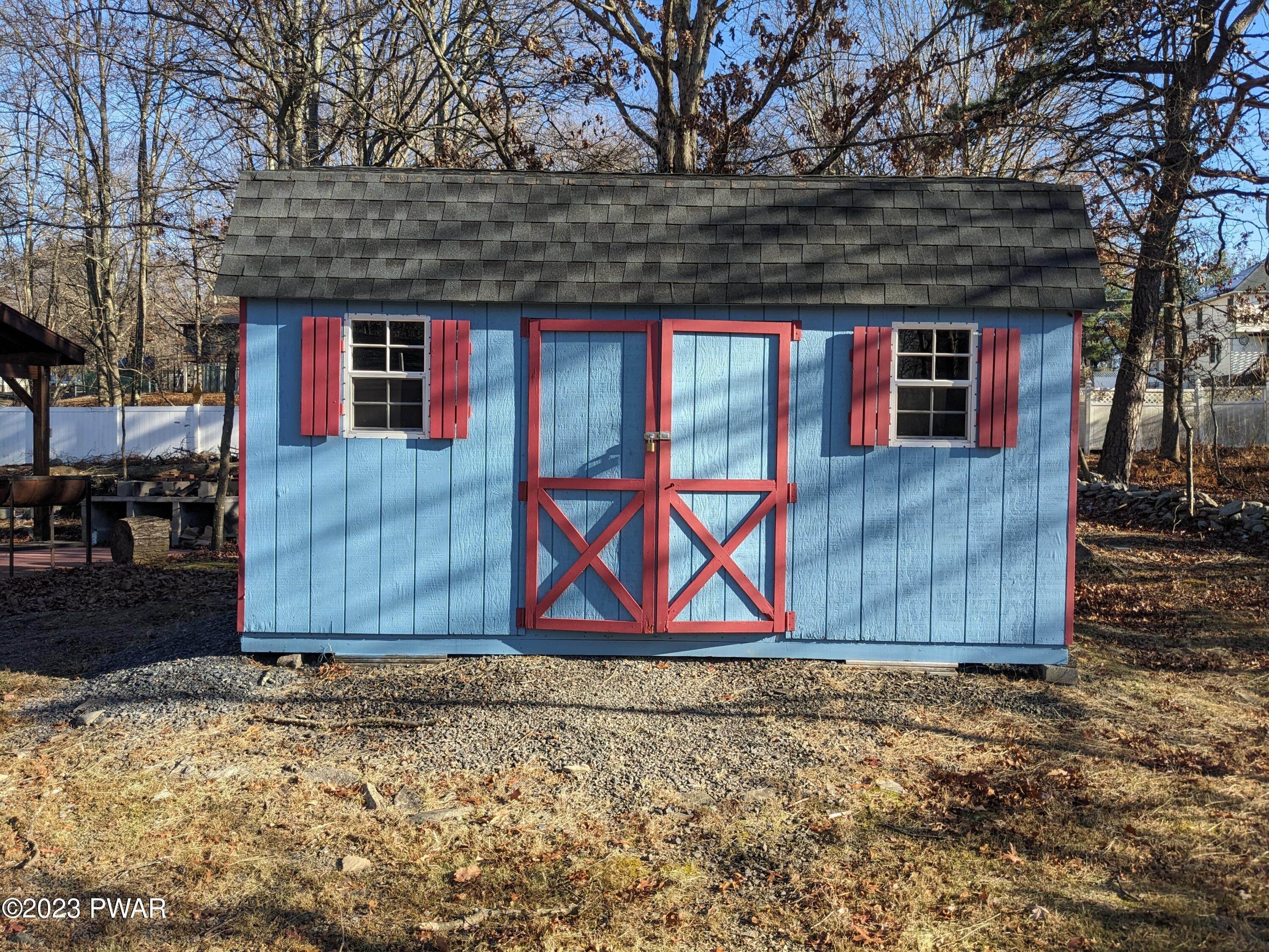 6. Single Family Homes for Rent at 139 Gap View Circle Bushkill, Pennsylvania 18324 United States